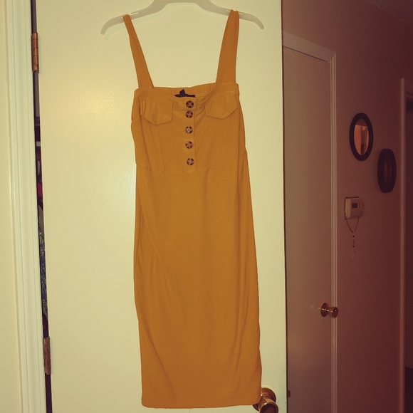 Dress - Picture 4 of 5